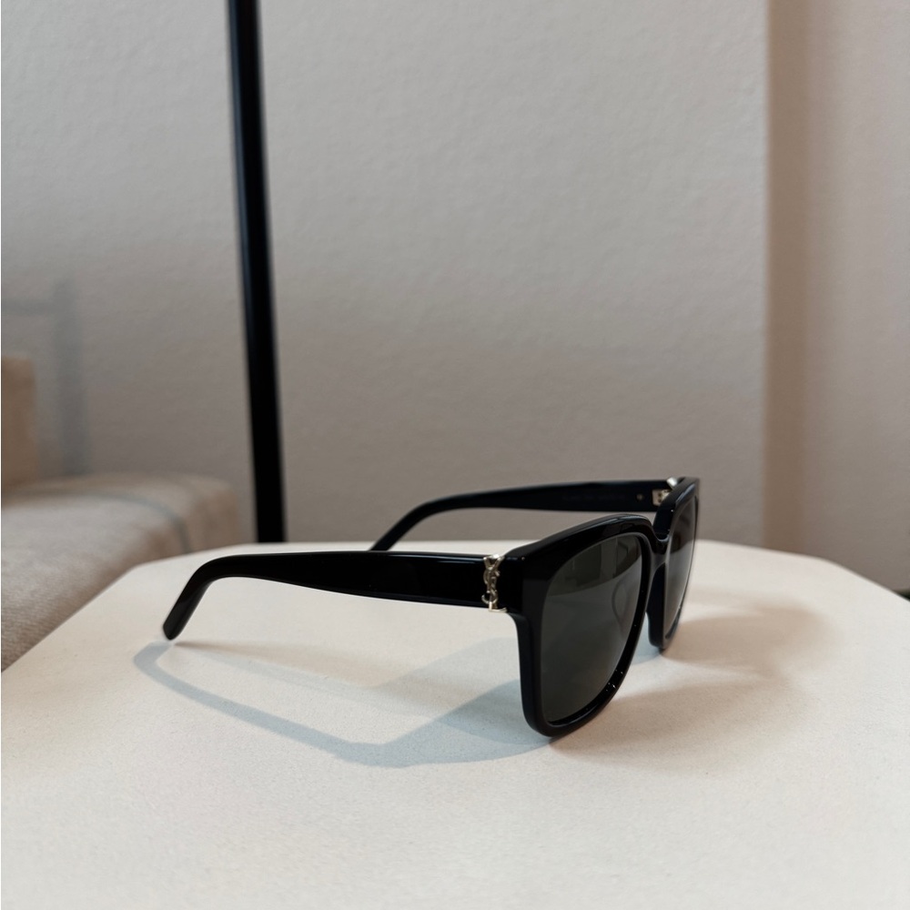 Yves Saint Laurent monogram SL M40 sunglasses